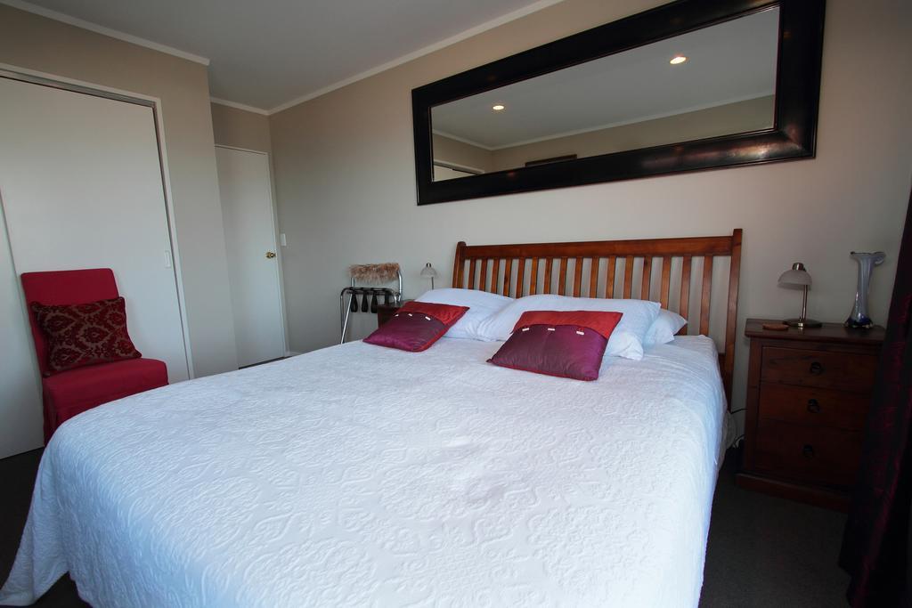 Pacific View Bed And Breakfast Уелингтън Стая снимка