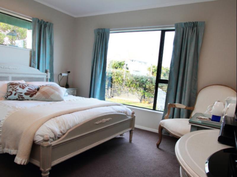 Pacific View Bed And Breakfast Уелингтън Екстериор снимка