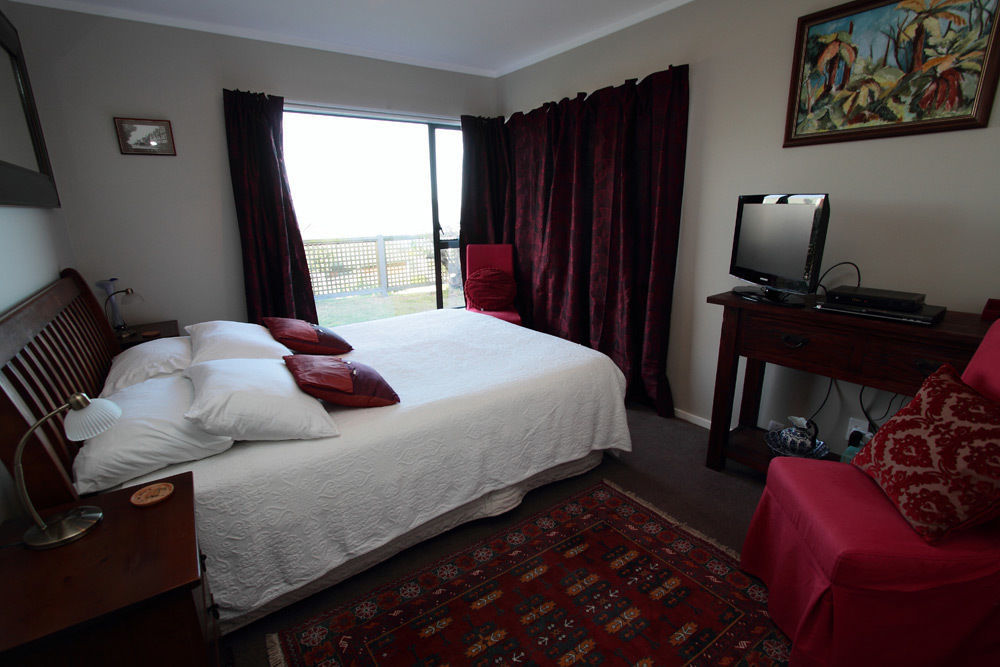 Pacific View Bed And Breakfast Уелингтън Екстериор снимка