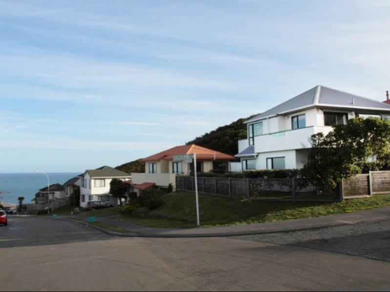 Pacific View Bed And Breakfast Уелингтън Екстериор снимка