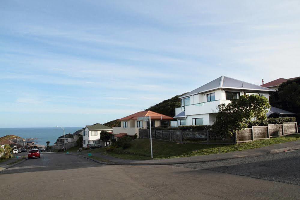 Pacific View Bed And Breakfast Уелингтън Екстериор снимка